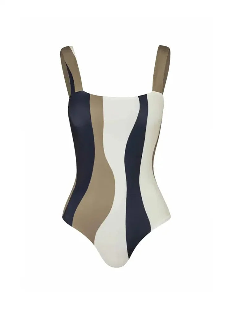 Effortlessly Elegant Garment with a Timeless Design