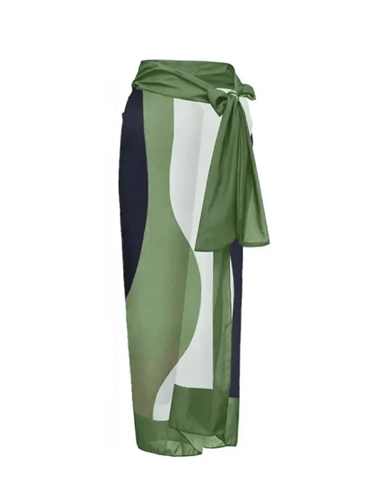 Effortlessly Elegant Garment with a Timeless Design