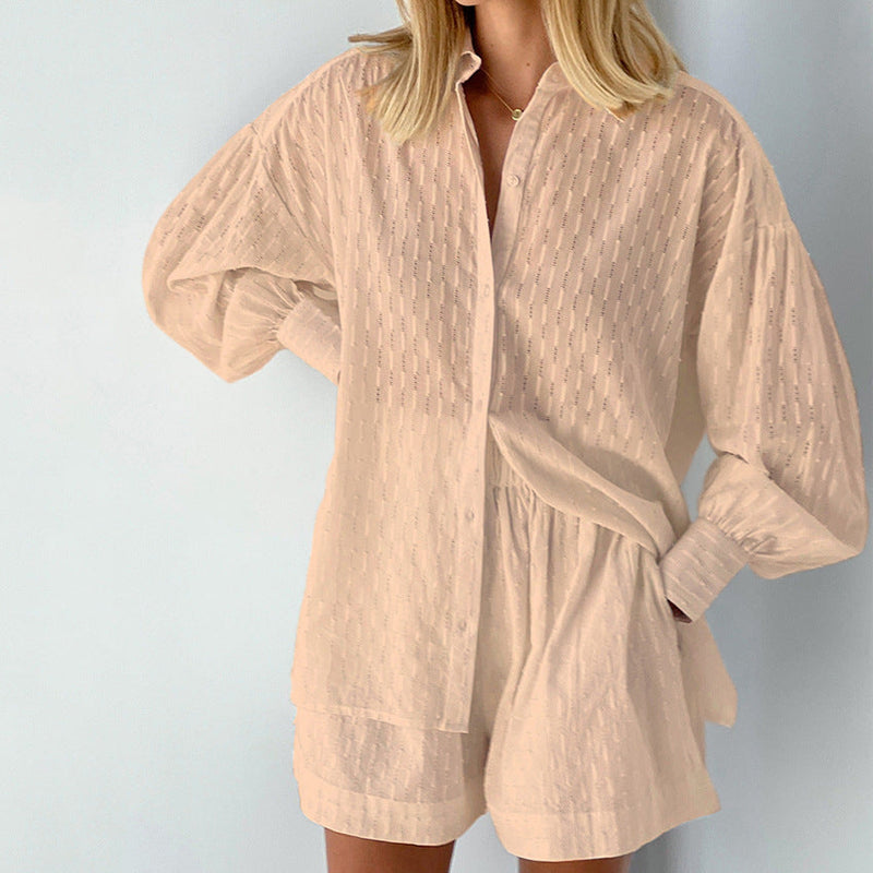 Well Tailored T-Shirt with a Graceful Silhouette