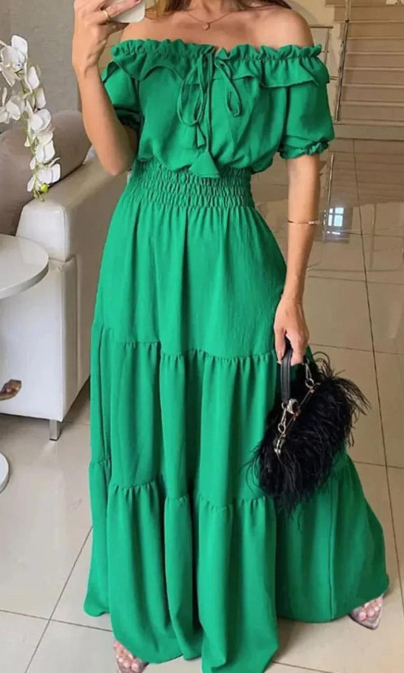 Sophisticated Dress with a Clean Classic Look
