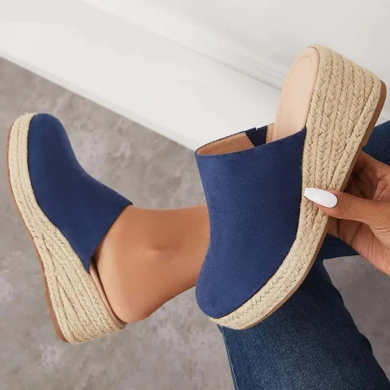 Chic Orthopedic Sandals with Unique Design