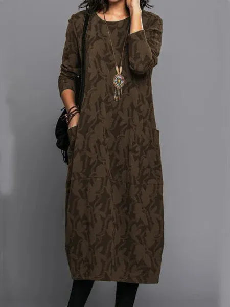Gracefully Styled Dress for Any Occasion