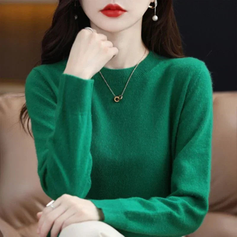 Elegantly Styled Pullover for Everyday Wear