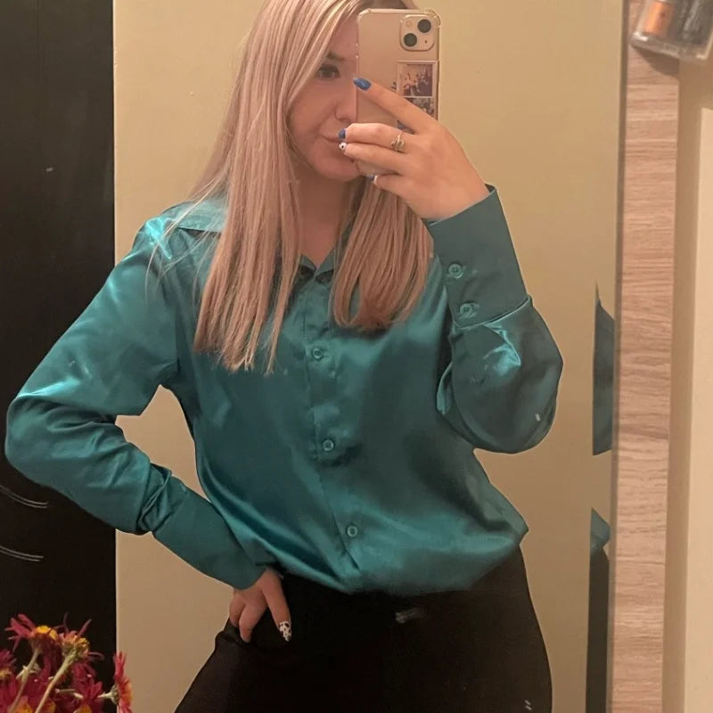 Elegantly Styled Blouse for Everyday Wear