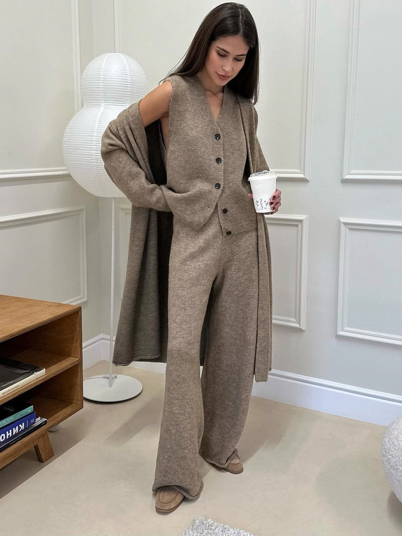 Gracefully Styled Garment for Any Occasion