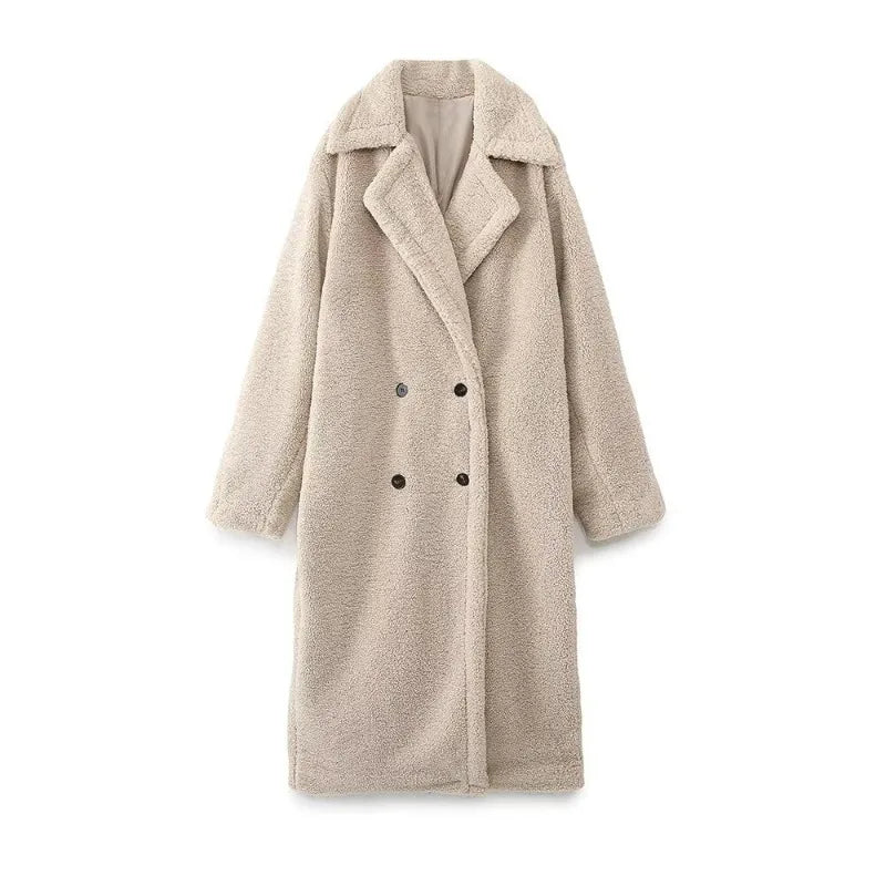 Well Tailored Coat with a Graceful Silhouette