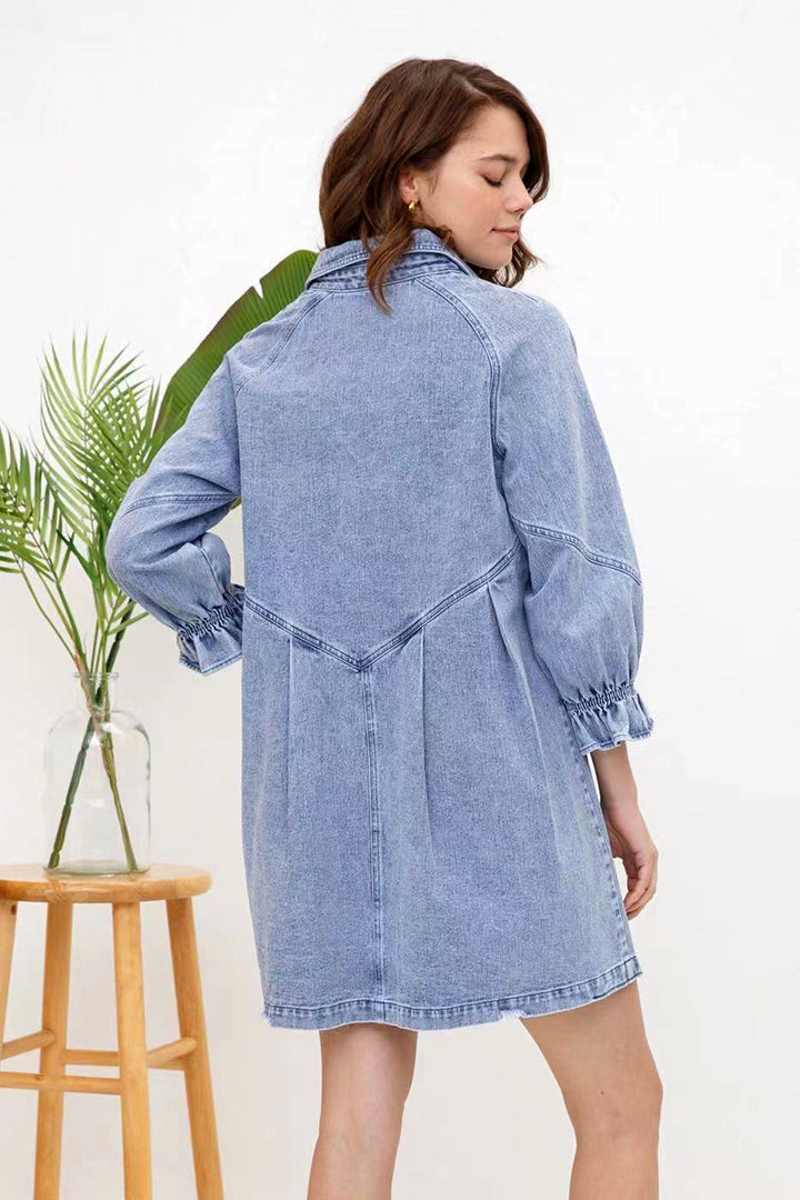 Effortlessly Elegant Dress with a Timeless Design