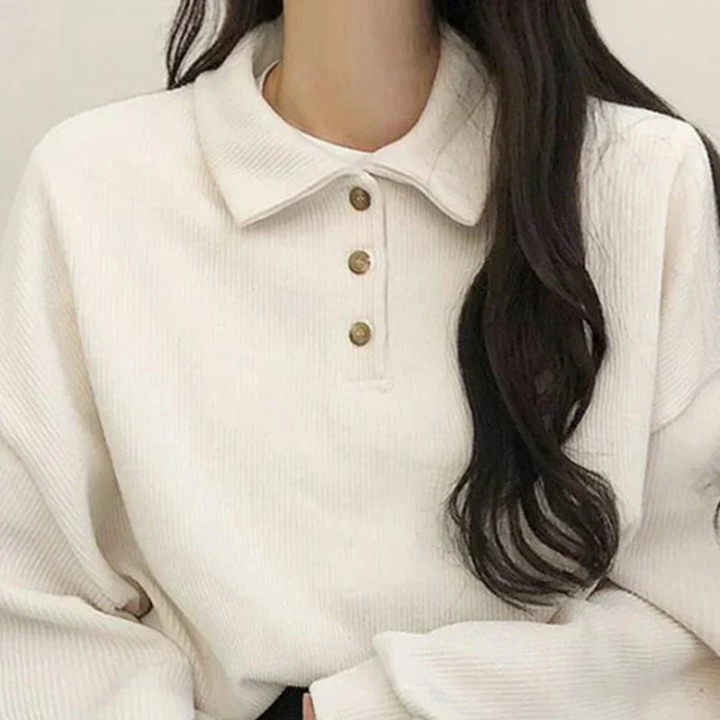 Well Tailored Shirt with a Graceful Silhouette
