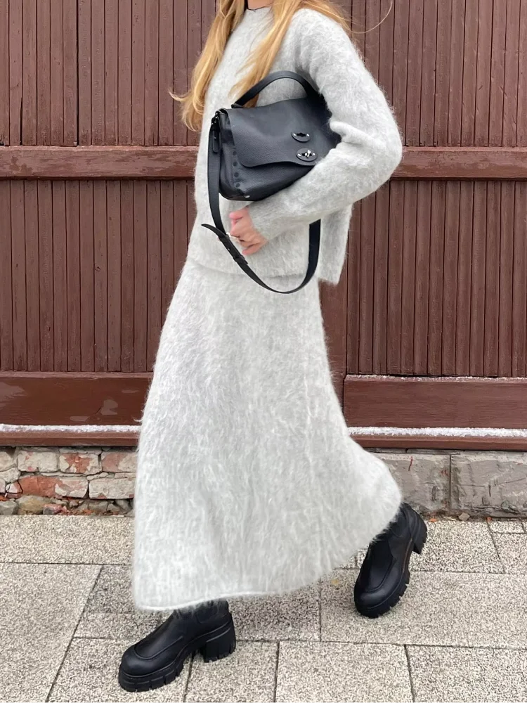 Sophisticated Sweater with a Clean Classic Look