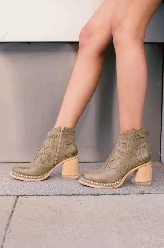Beautifully Crafted Orthopedic Boots