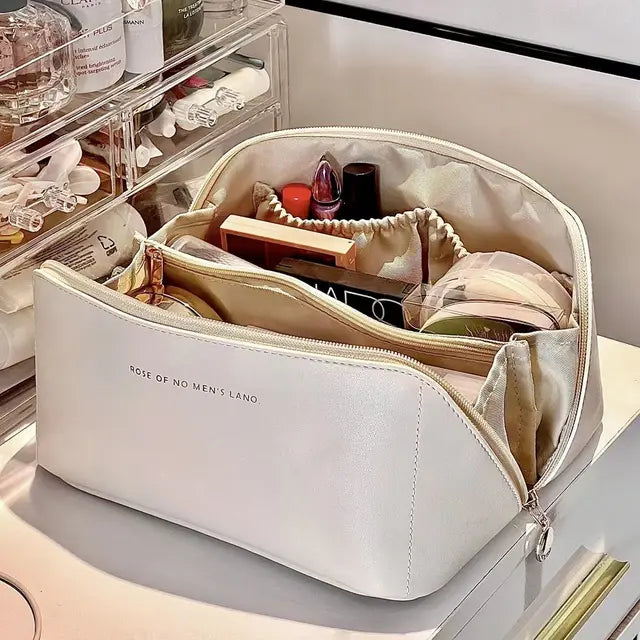 Beautifully Balanced Bag with Timeless Character