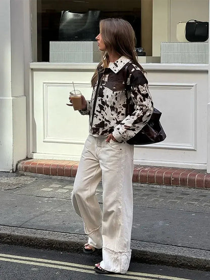 Effortlessly Elegant Jacket with a Timeless Design
