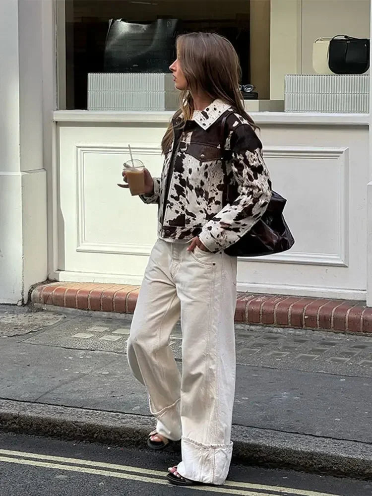 Effortlessly Elegant Jacket with a Timeless Design