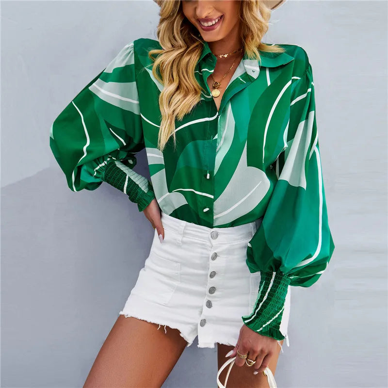 Beautifully Crafted Blouse in a Classic Style