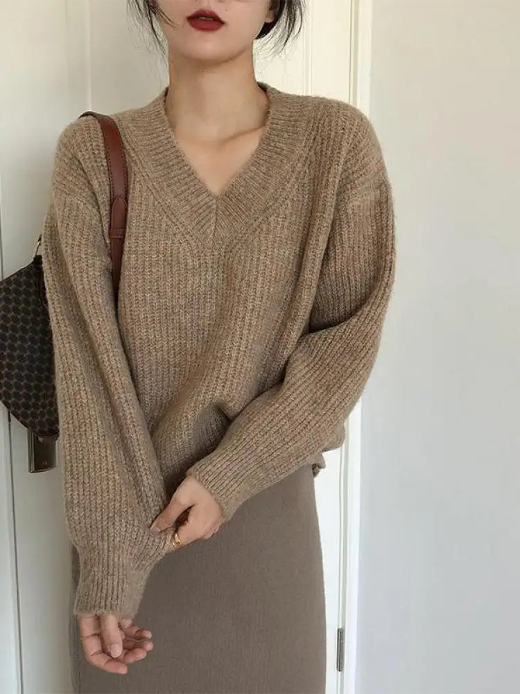 Elegantly Styled Sweater for Everyday Wear