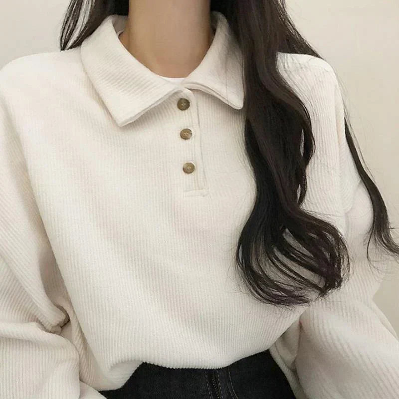 Well Tailored Shirt with a Graceful Silhouette