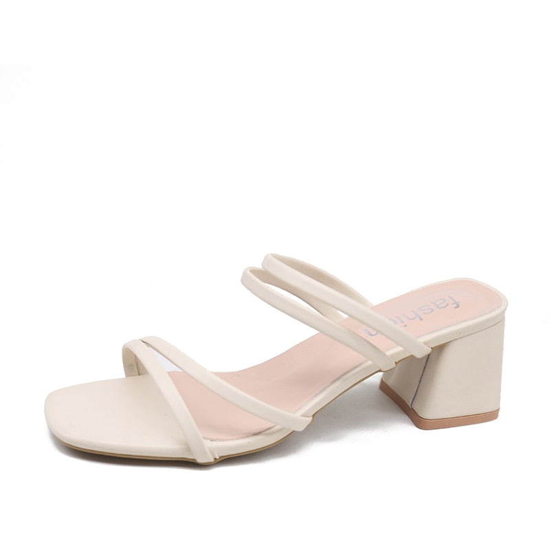 Chic Orthopedic Sandals with Unique Design