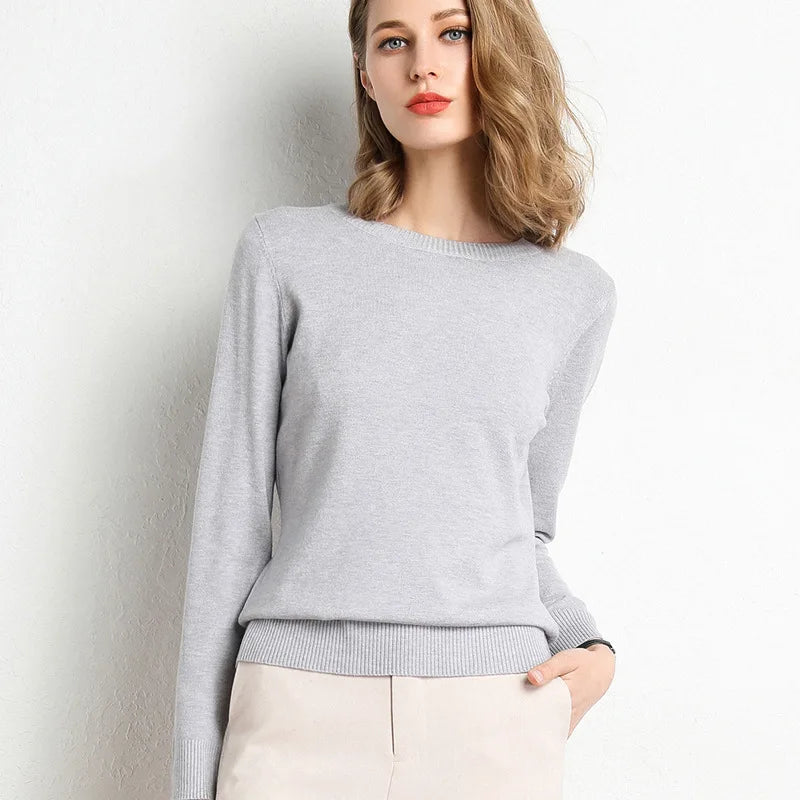 Elegantly Styled Pullover for Everyday Wear