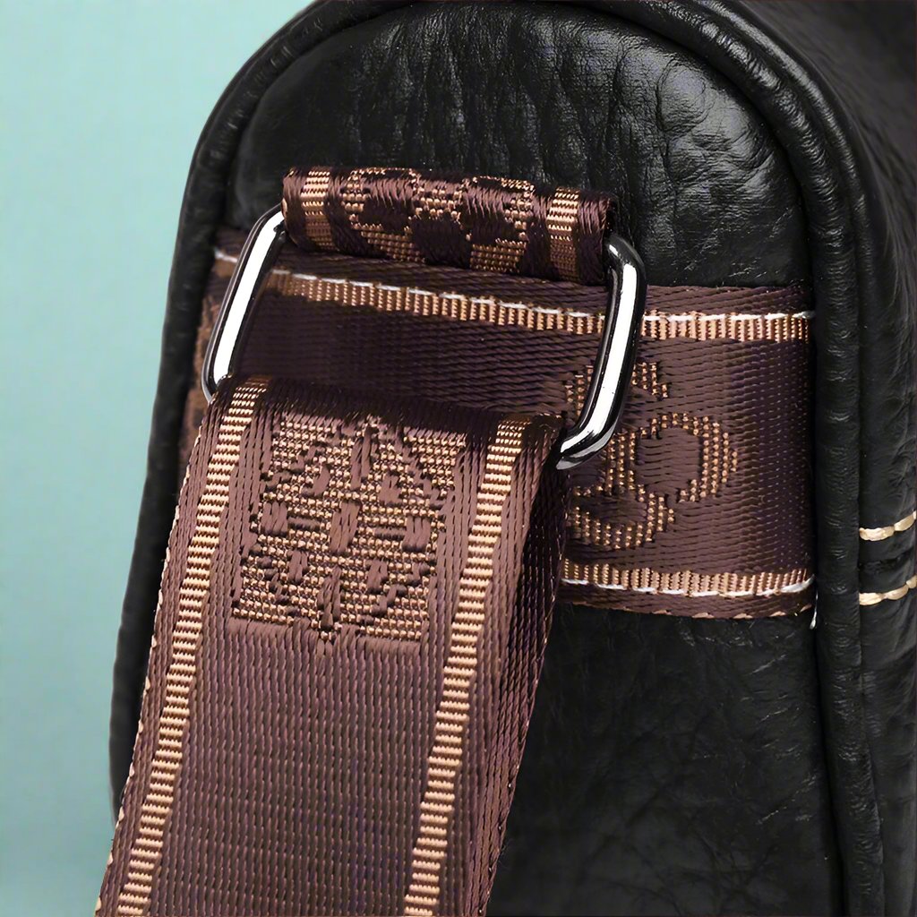 Well Tailored Bag with a Graceful Silhouette