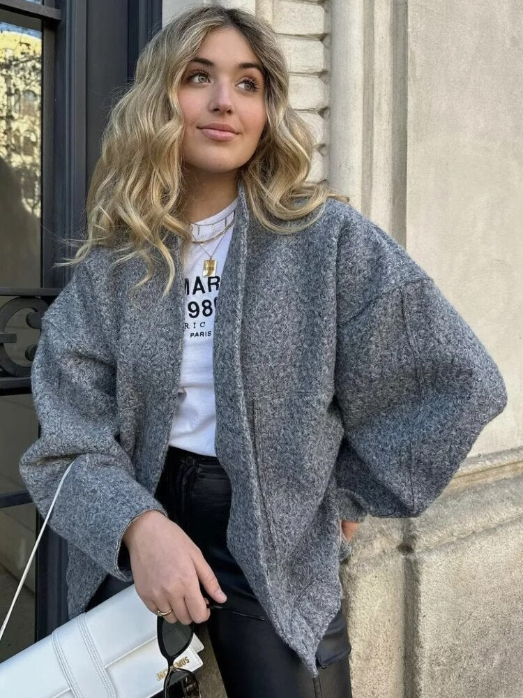 Gracefully Styled Coat for Any Occasion