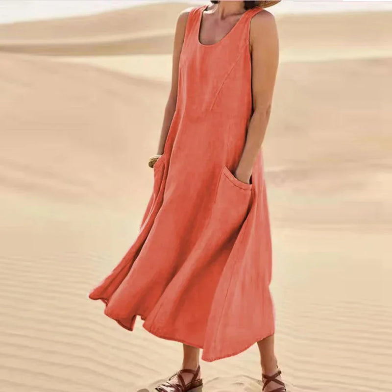 Beautifully Finished Dress in a Timeless Design