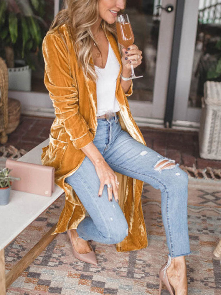 Effortlessly Elegant Jacket with a Timeless Design