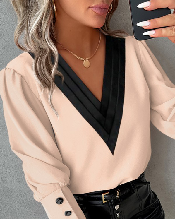 Classic Vintage & Enduringly Stylish Blouse