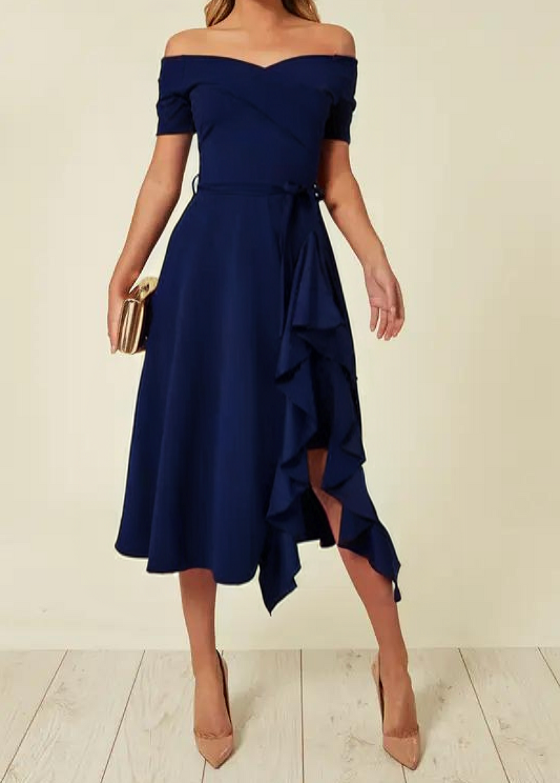 Polished Dress with an Effortless Classic Look