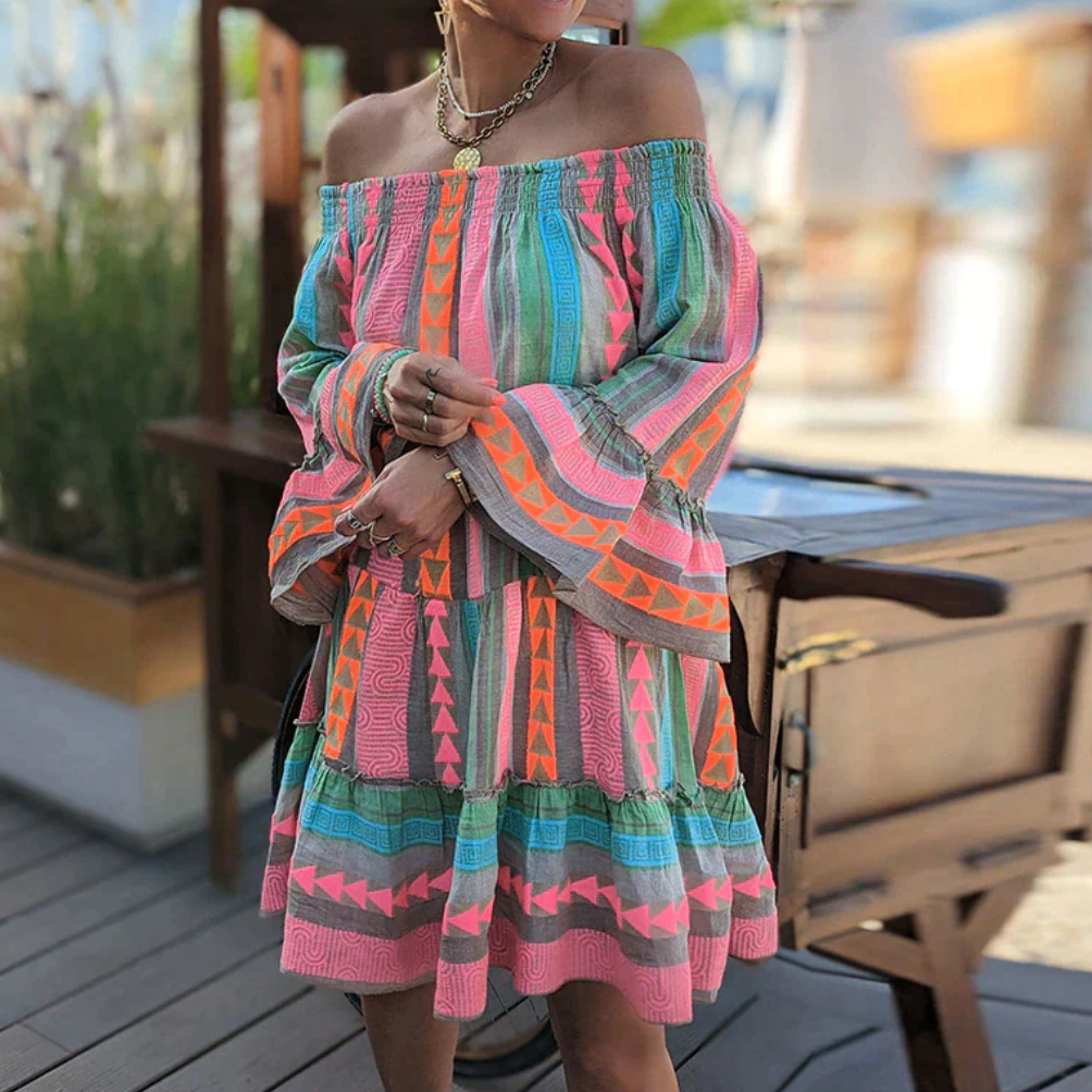 Classic Vintage & Enduringly Stylish Dress