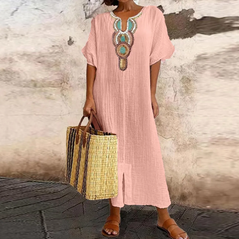 Effortlessly Elegant Dress with a Timeless Design