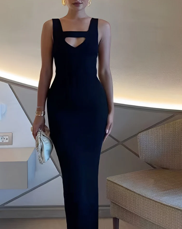 Well Tailored Dress with a Graceful Silhouette
