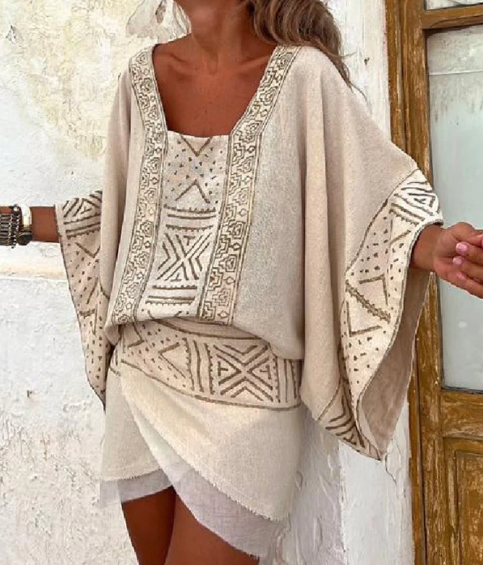 Beautifully Finished Blouse in a Timeless Design