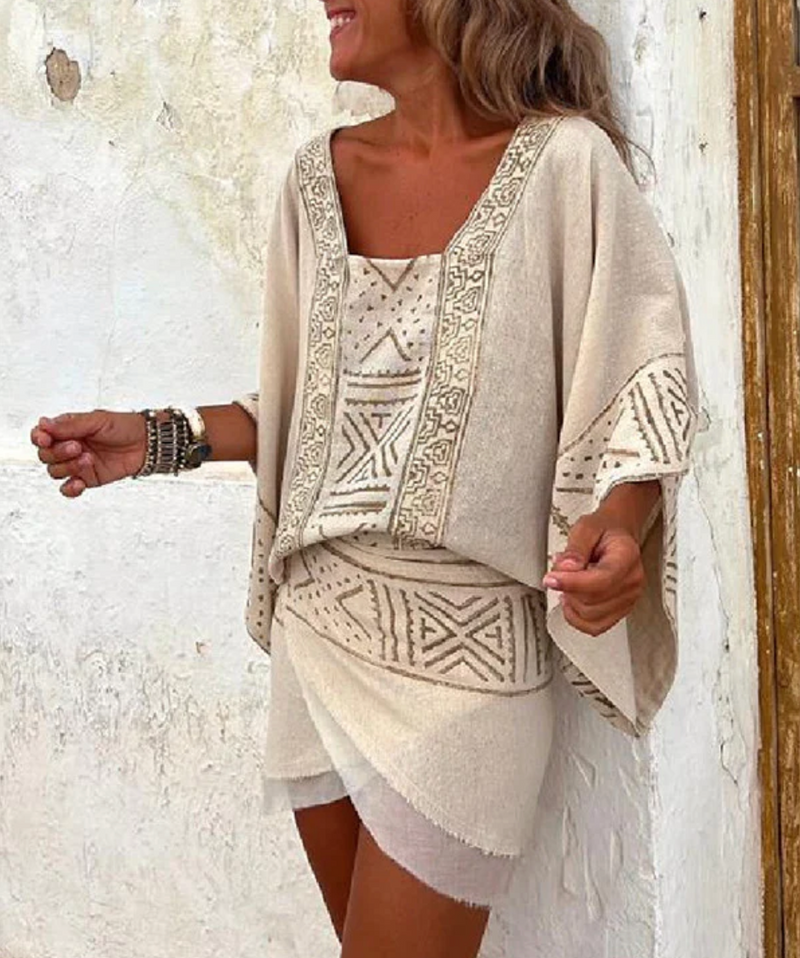 Beautifully Finished Blouse in a Timeless Design