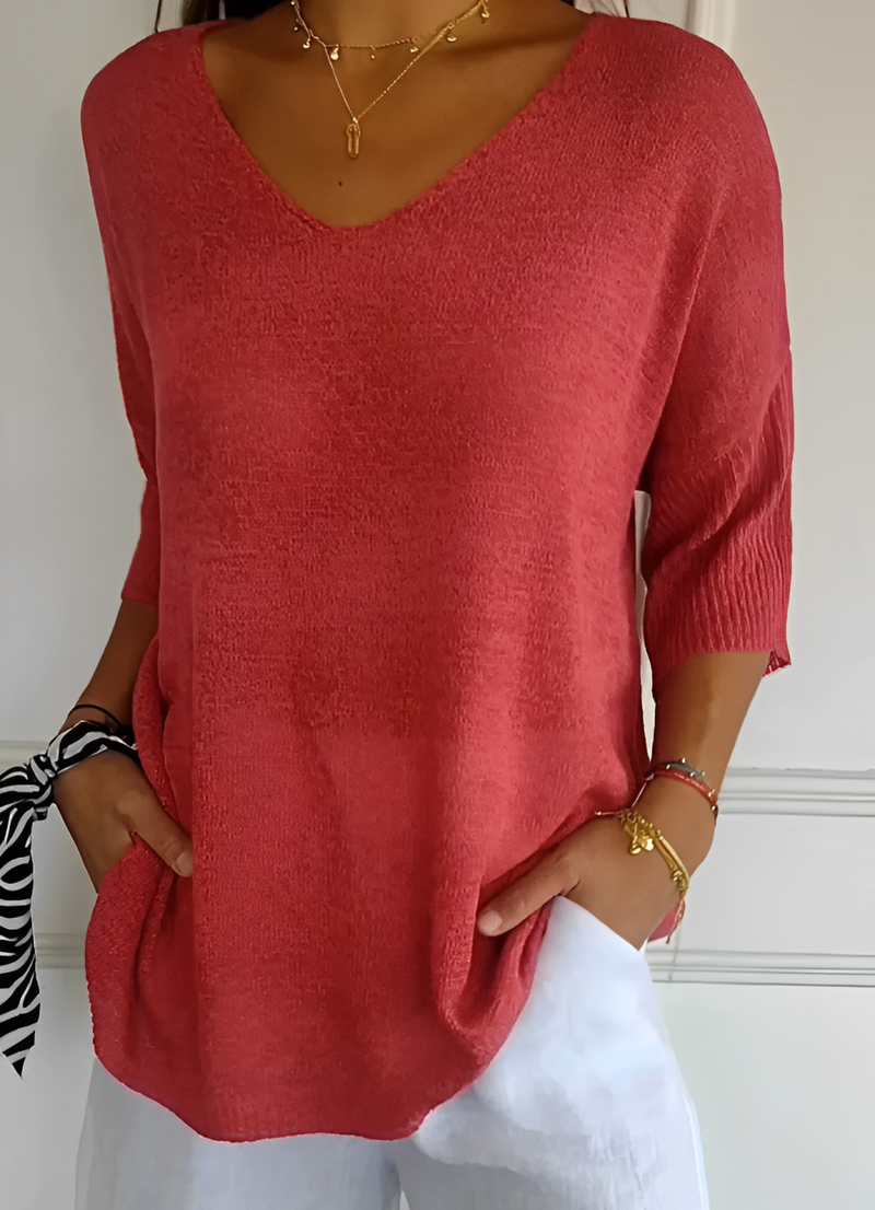 Well Tailored Top with a Graceful Silhouette