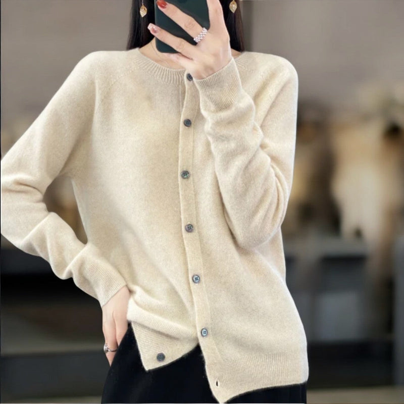 Classic Vintage & Enduringly Stylish Cardigan