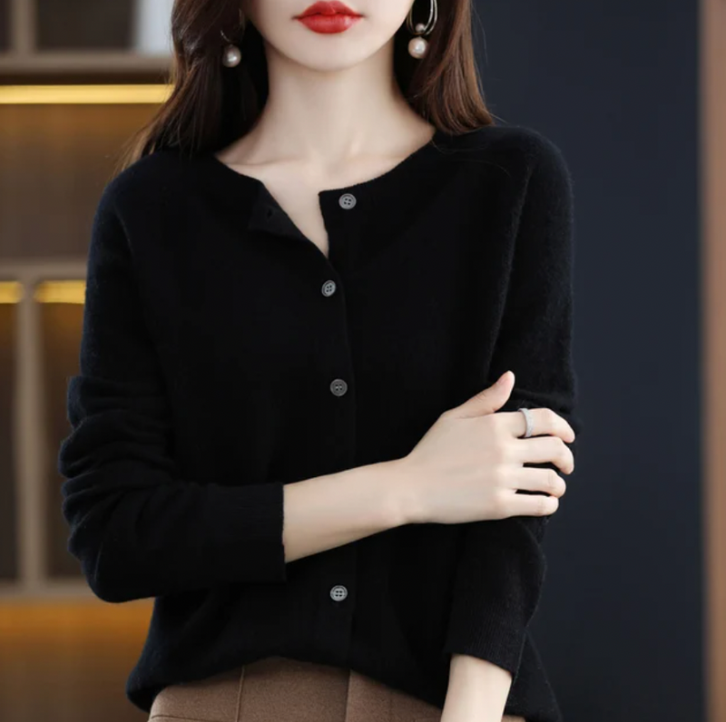Classic Vintage & Enduringly Stylish Cardigan