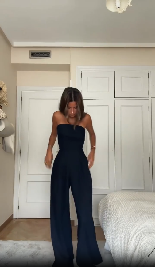 Classic Vintage Garment with a Flattering Fit