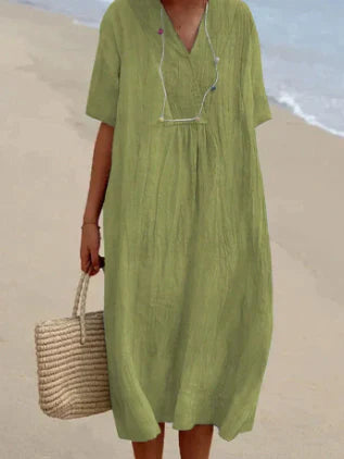 Well Tailored Dress with a Graceful Silhouette