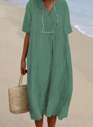 Well Tailored Dress with a Graceful Silhouette