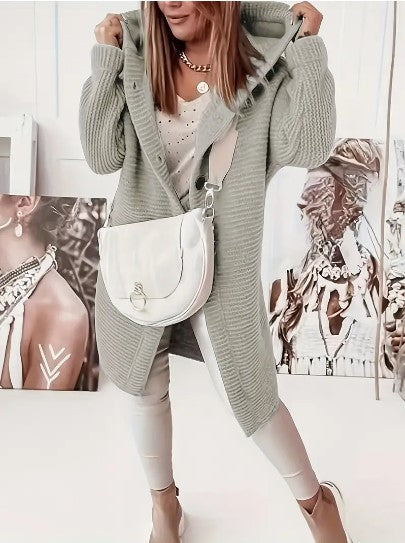 Effortlessly Elegant Coat with a Timeless Design