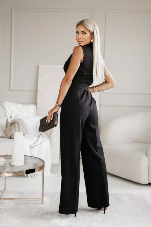 Well Tailored Garment with a Graceful Silhouette