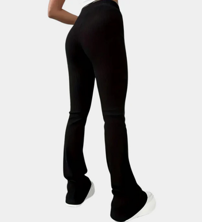Sophisticated Trousers with a Clean Classic Look