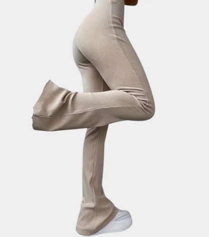 Sophisticated Trousers with a Clean Classic Look