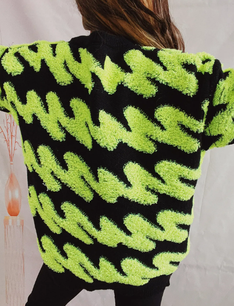 Beautifully Finished Sweater in a Timeless Design