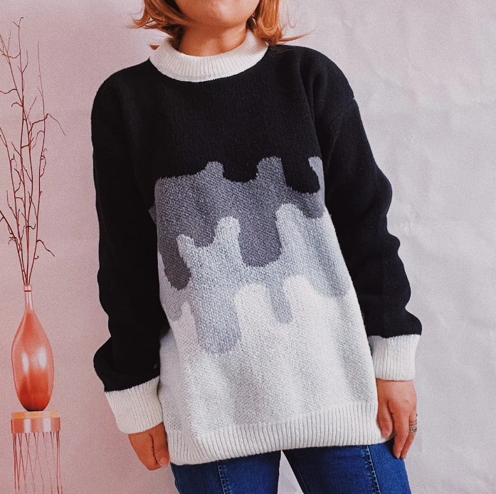 Effortlessly Elegant Sweater with a Timeless Design