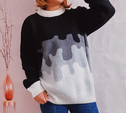Effortlessly Elegant Sweater with a Timeless Design