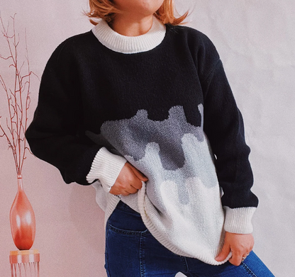 Effortlessly Elegant Sweater with a Timeless Design