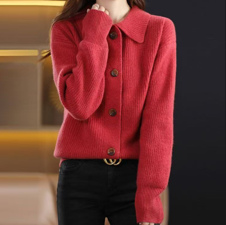 Classic Vintage Sweater with a Flattering Fit