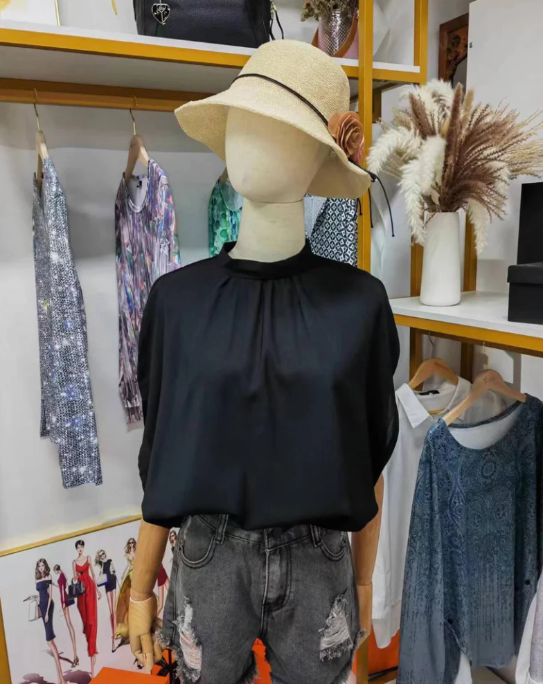 Beautifully Crafted Top in a Classic Style