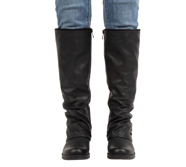 Graceful Orthopedic Boots for Modern Look